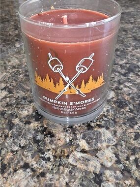 Set of 4 Fall/Halloeern scented candles, all un lit!  No lids, some scuffs